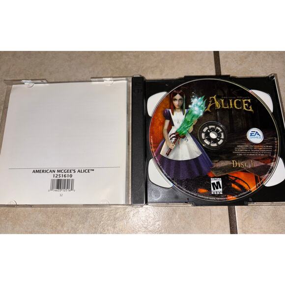 American McGee’s Alice video game PC mature 2001 2 disc - Picture 4 of 5